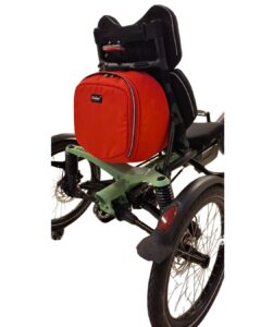 Radical Design tas Kettwiesel one fietstas gemonteerd aan stoel bag on recumbent trike chair seating